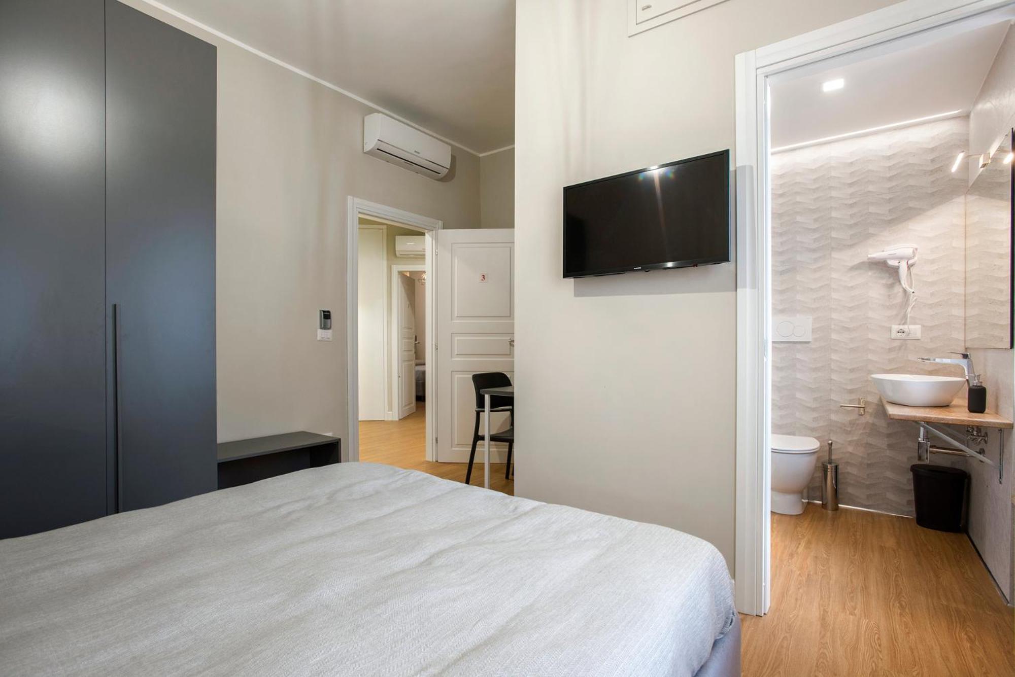 Raven Color Hotel Rome Exterior photo